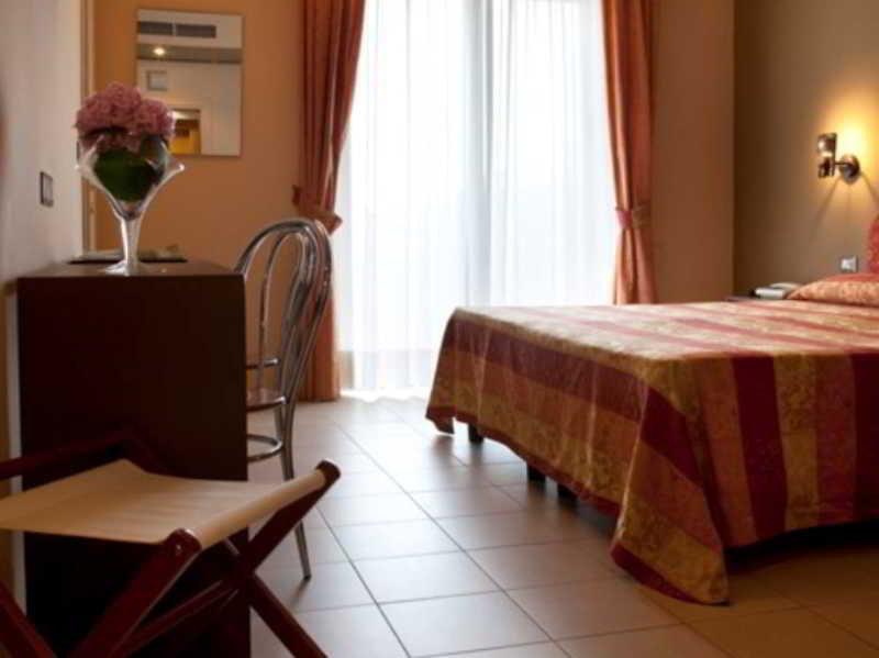 Sph Hotel Turin Ngoại thất bức ảnh